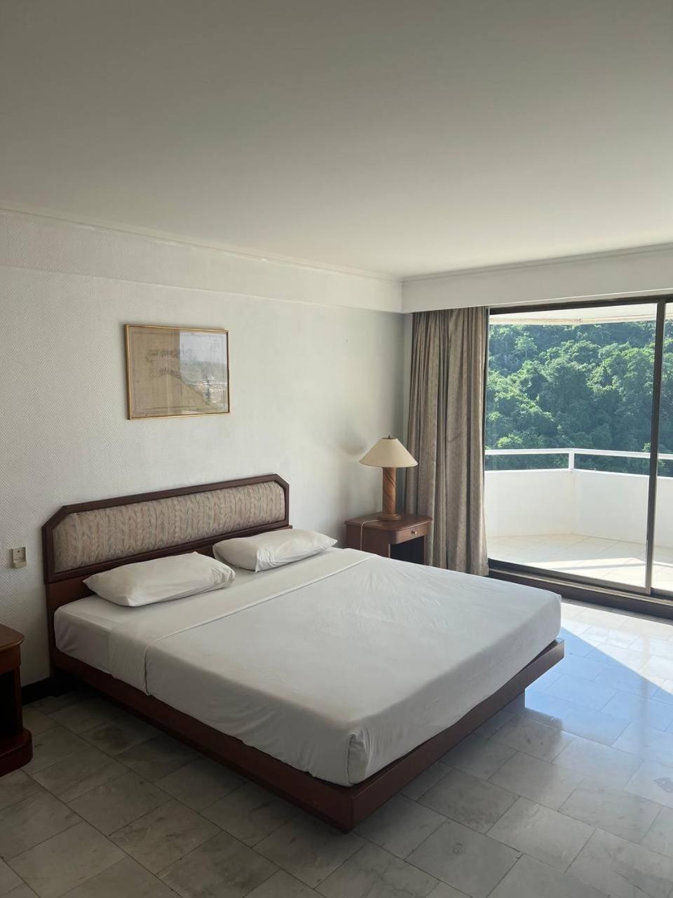The Monaco Residence Pattaya Exterior photo